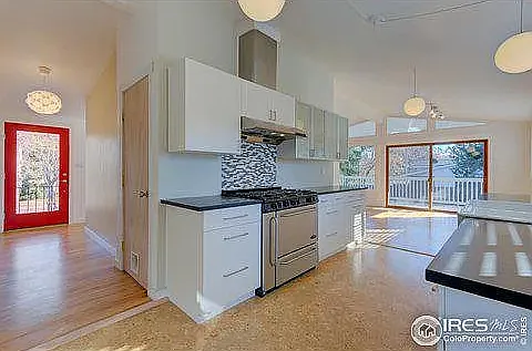 2885 19th St — Photo 9