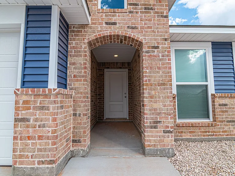 2912 Pitchfork Rd — Photo 2