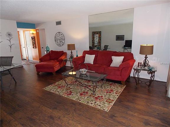 2nd image of 3710 El Poinier Ct Unit 522