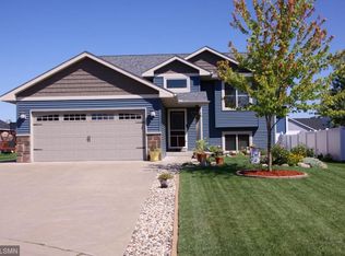1323 Osprey Ct, New Richmond, WI 54017