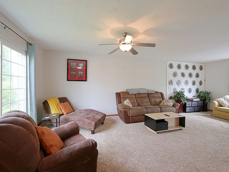 3139 Bowfield Way — Photo 4