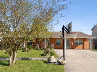 418 Holy Cross Pl, Kenner, LA 70065
