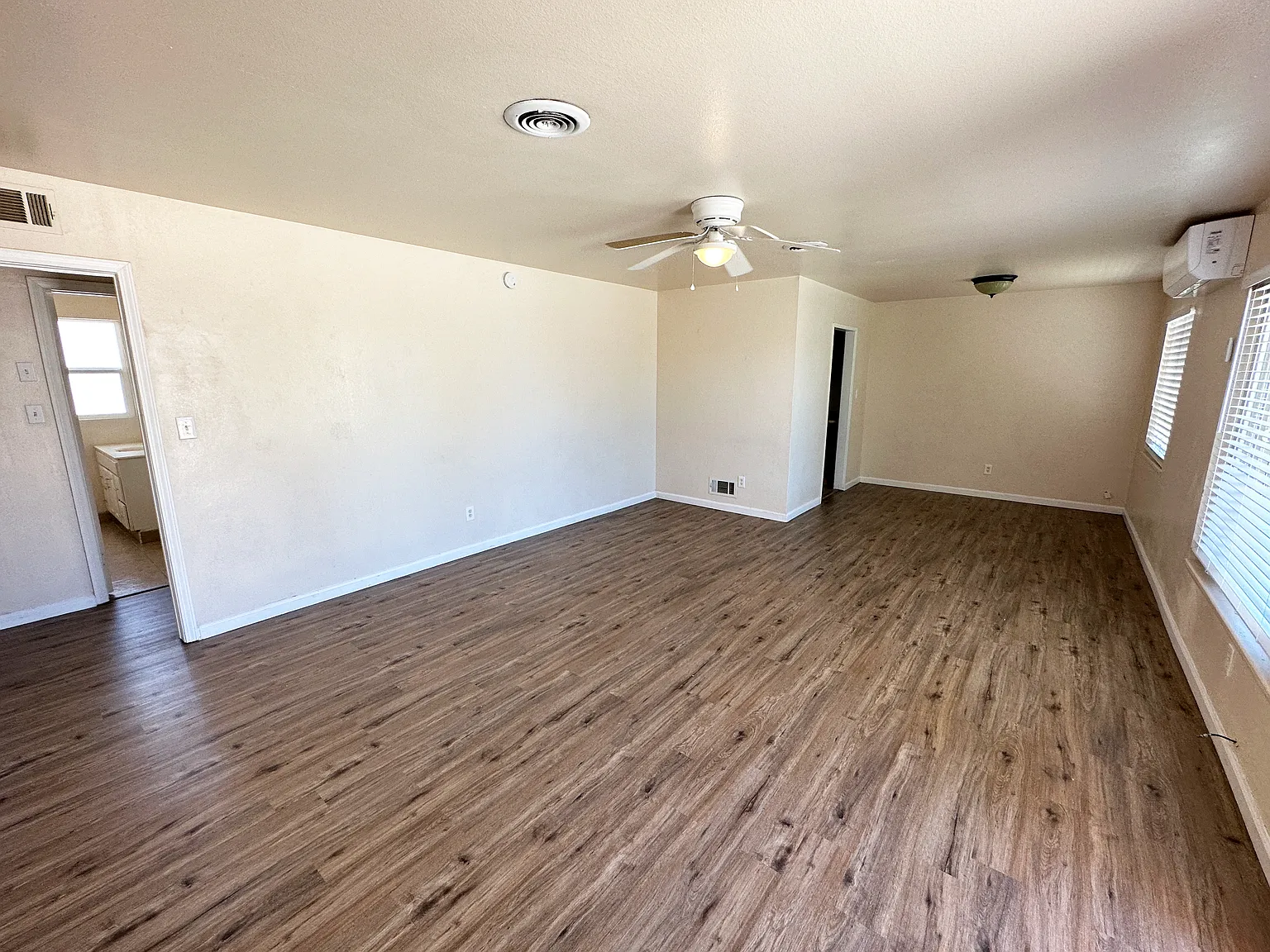 3 bed, 1639 sqft, $1,600 — Photo 4