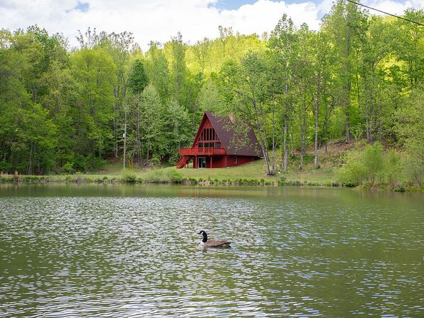 225 Opus Ln