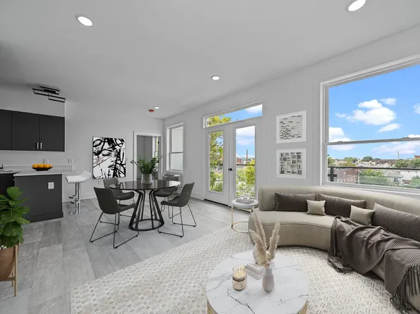 43-45 West 32nd Street image 1 of 26