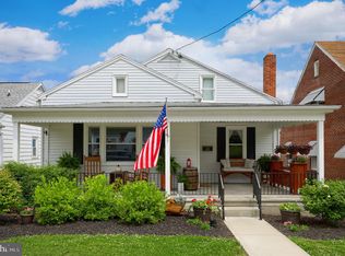 65 N Walnut St, Spring Grove, PA 17362