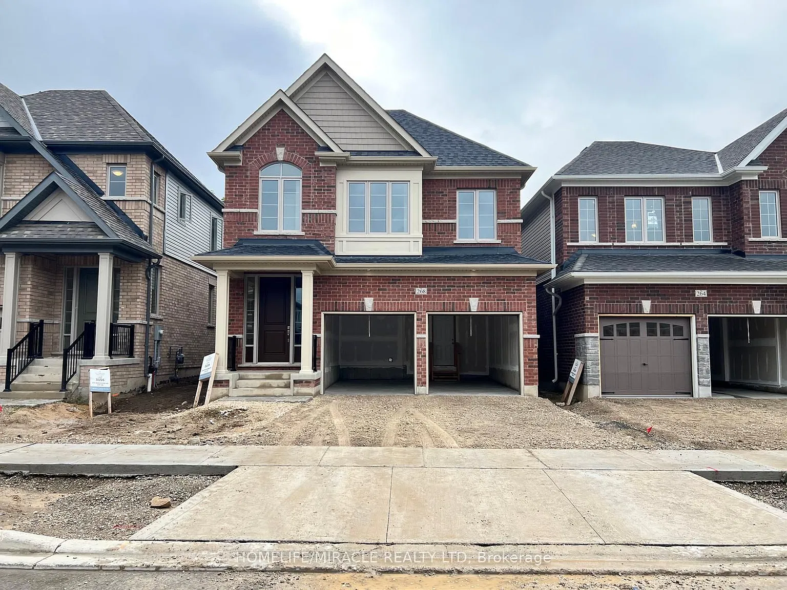5 bed, $4,000 — Photo 1