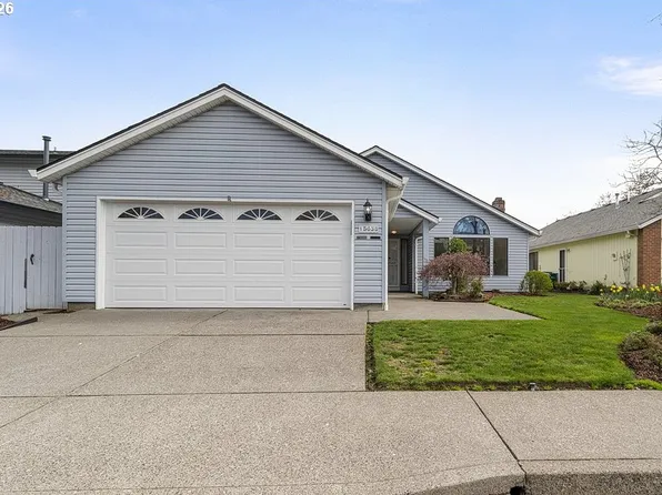 15638 NE Russell Pl, Portland, OR 97230