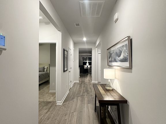 3rd image of 101 Welara St