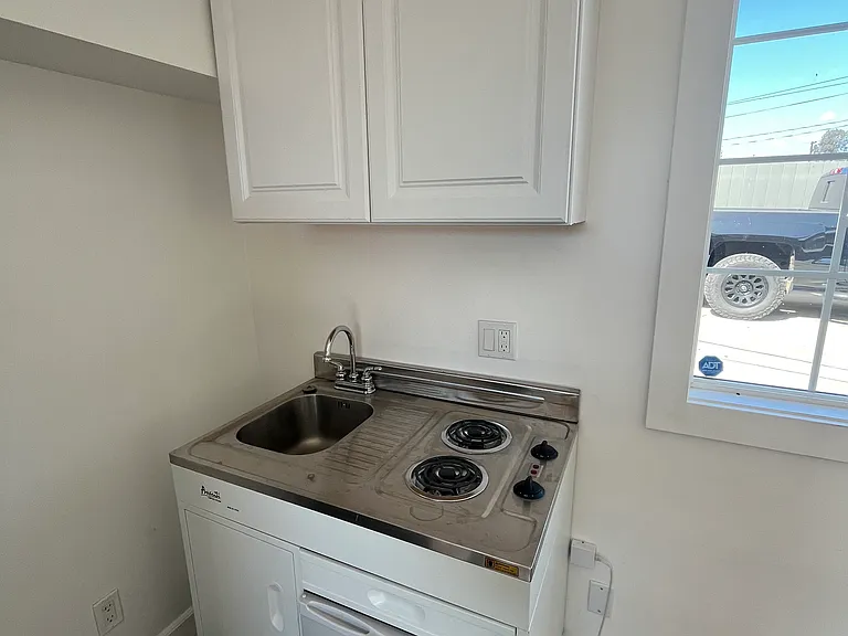 13644 Terra Bella St #B — Photo 13
