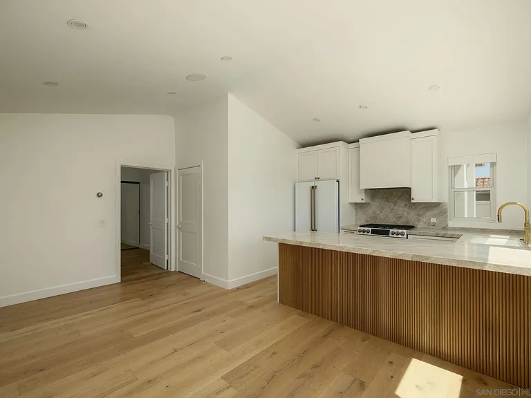 5503 Linda Rosa Ave — Photo 23