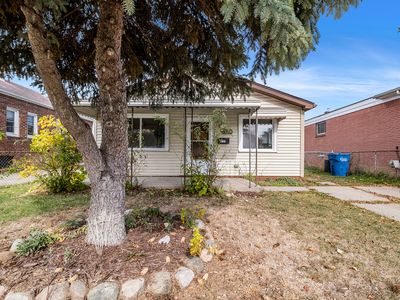 8731 Republic Ave, Warren, MI, 48089