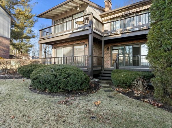 1070 South Lake Shore DRIVE #8-1-A, Lake Geneva, WI 53147