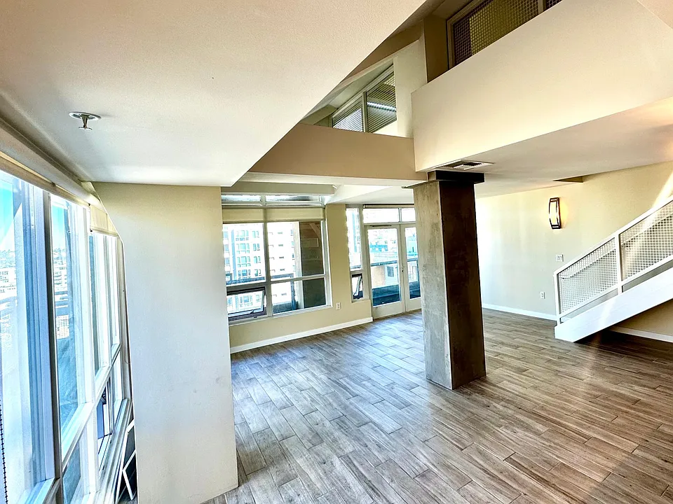 350 W Ash St W #1202