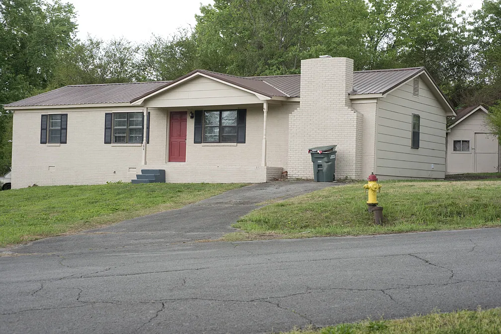 Your New Home, Your New Beginning Plus $300 OFF Your First Month's Rent! — Photo 3