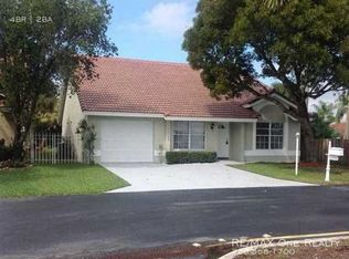 11122 Lakeaire Cir, Boca Raton, FL 33498