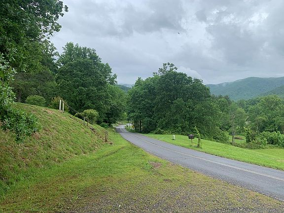 5th image of 805 Bethabara Rd