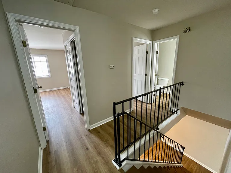 40 Terrace Ct — Photo 16