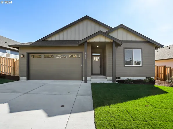 2218 E Badger Way, La Center, WA 98629