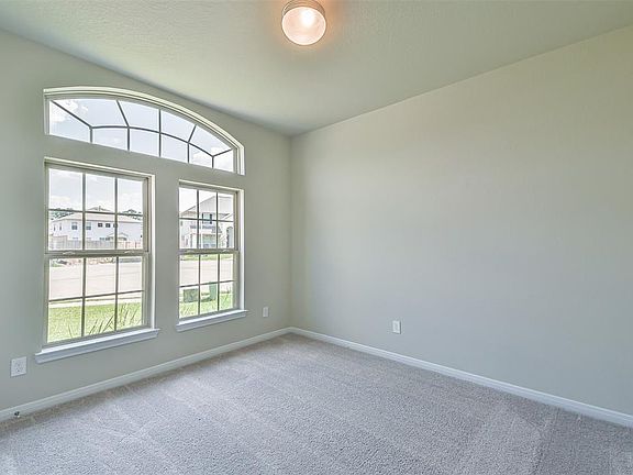 5th image of 2402 Bayrose Drive