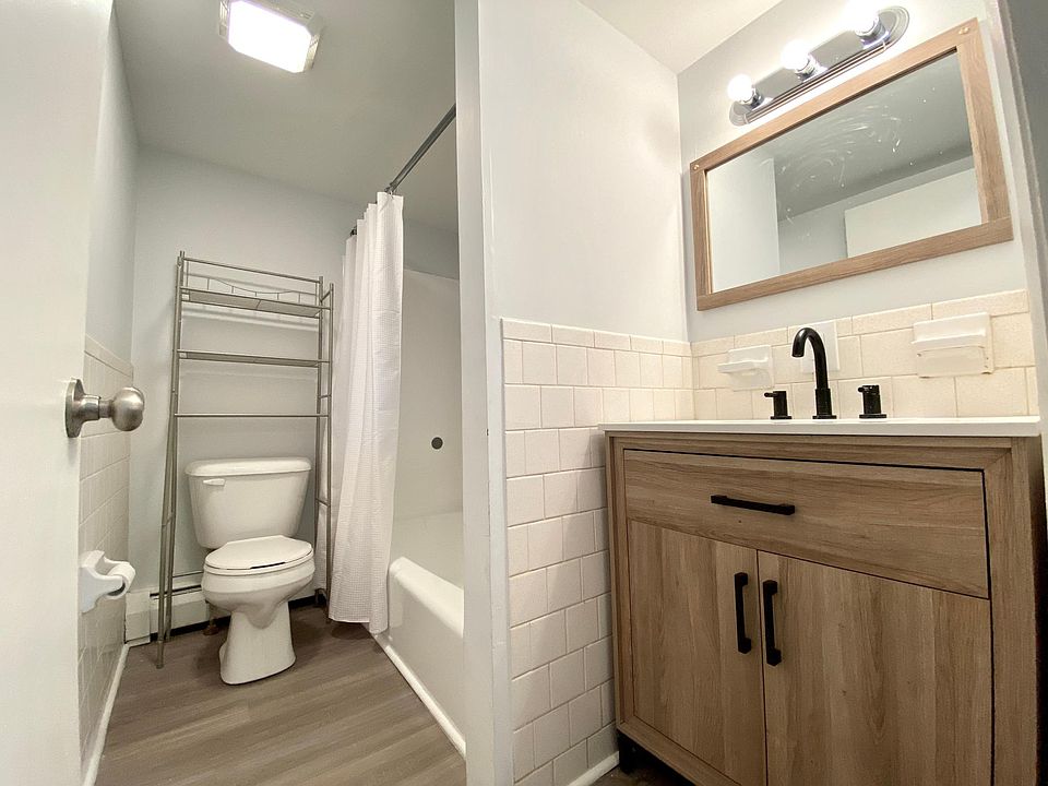 20 Oakland Beach Ave Warwick, RI, 02889 Apartments for Rent Zillow