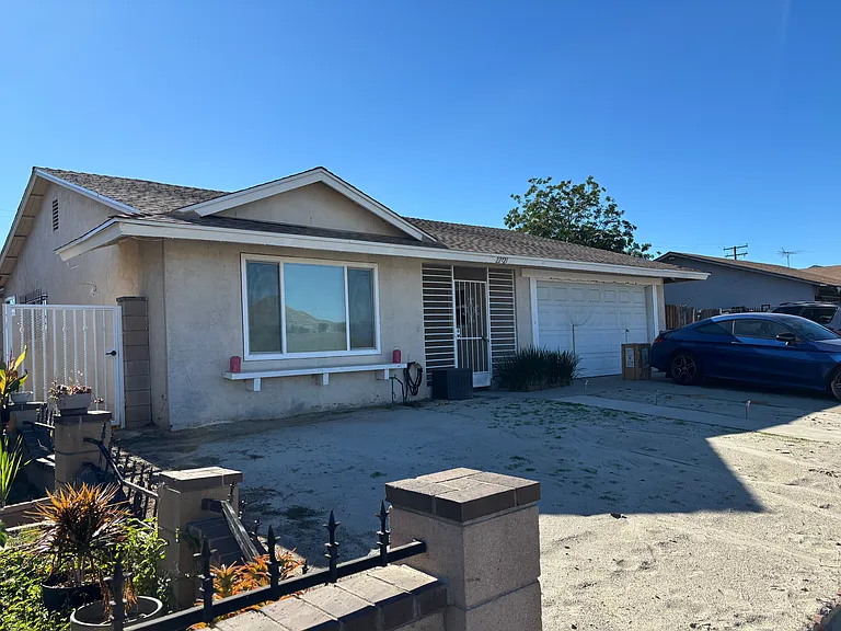 22721 Cottonwood Ave — Photo 30