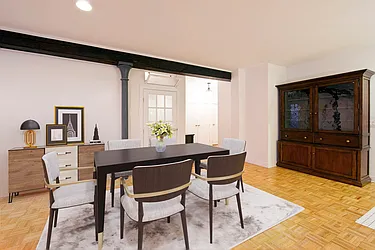 Rented by R New York