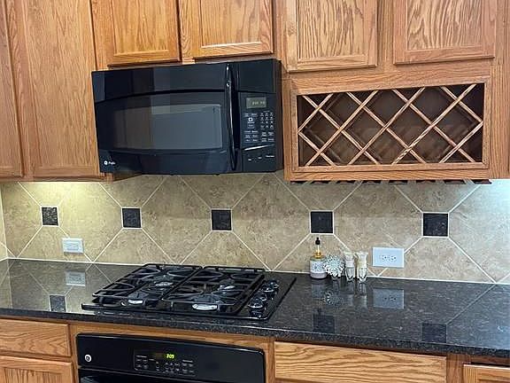 4th image of 16943 Creek Mountain Dr