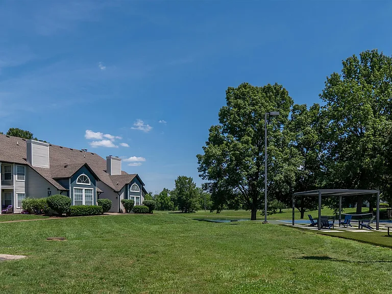 Summerlake Apartments — Photo 87