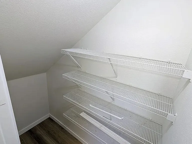 222 Phillips St — Photo 10