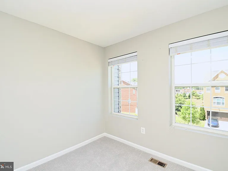 11177 Southport Pl — Photo 34