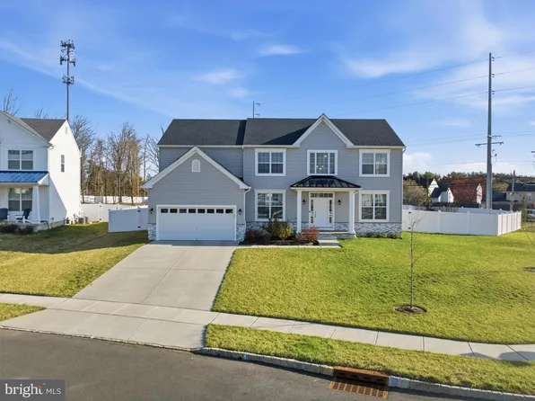 1 Champlain St, Sicklerville, NJ 08081