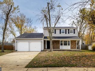 122 Swedes Run Dr, Delran, NJ 08075