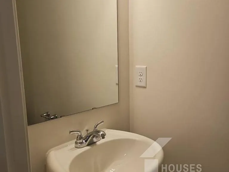 338 Prosperity Ln — Photo 17