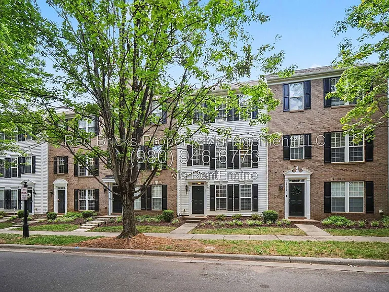 15764 Castle Watch Ave — Photo 3