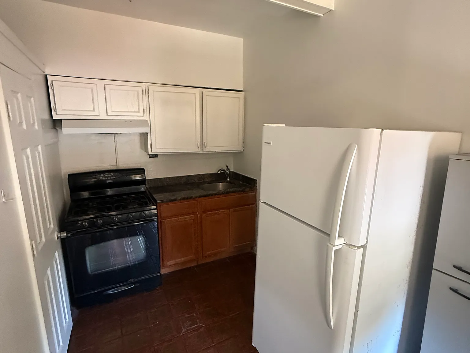 1 bed, $950 — Photo 1