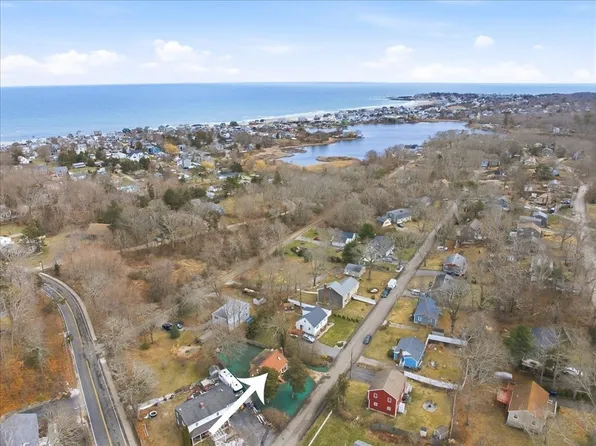 8 Cary Rd, Plymouth, MA 02360