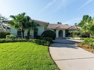 141 Shores Dr, Indian River Shores, FL 32963