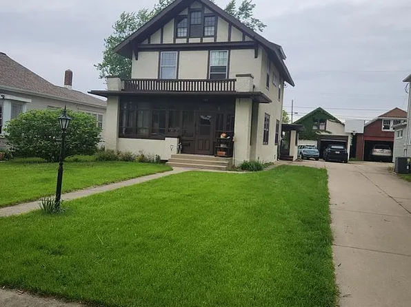 120 E Cleveland St, Spring Valley, IL 61362