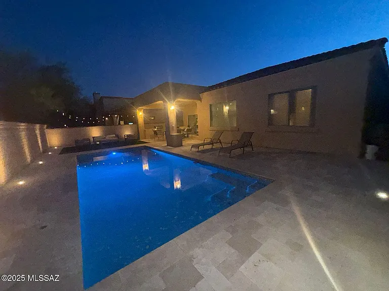 7968 N Placita Marquitos — Photo 16