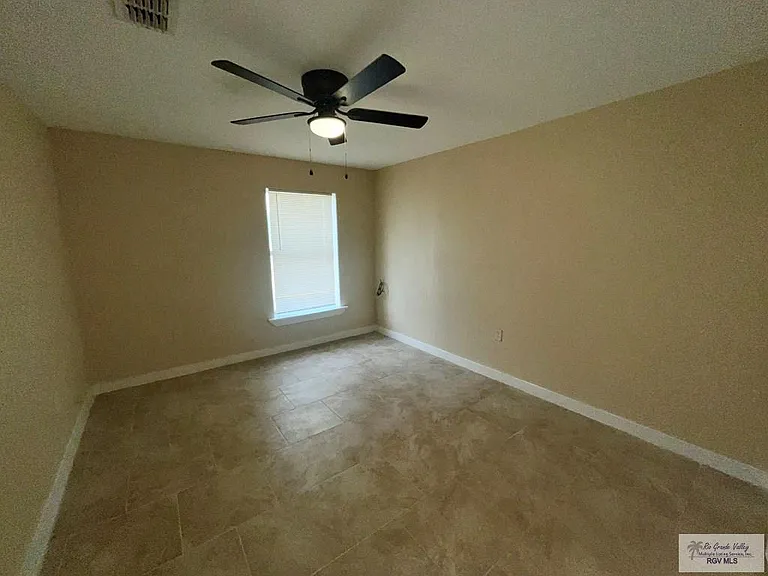 1485 E Stenger St — Photo 3