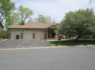 1110 Sycamore Ln N, Plymouth, MN 55441