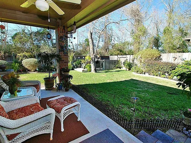 3810 Rose Grove Ln — Photo 23