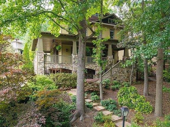 2nd image of 1370 Rock Springs Cir NE