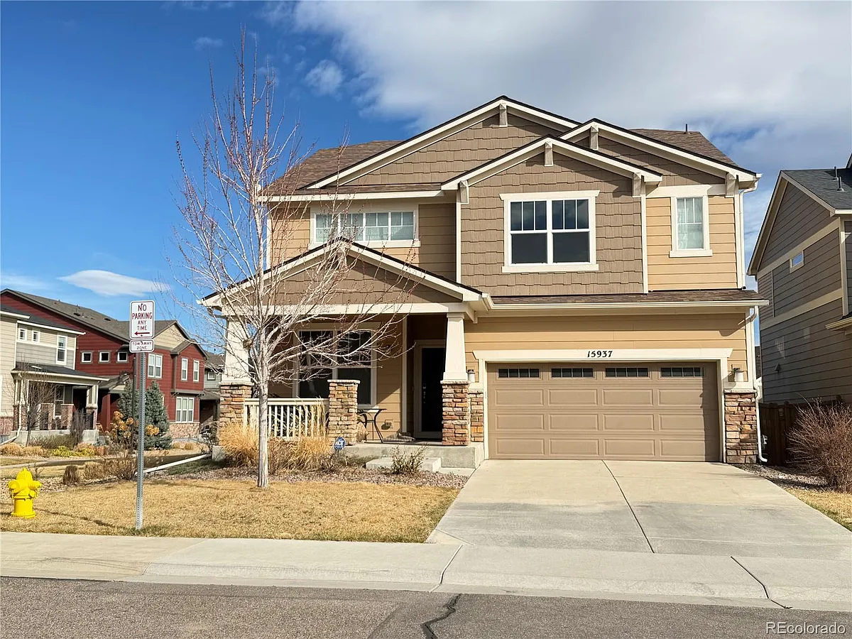 Building Photo - 15937 E Otero Cir