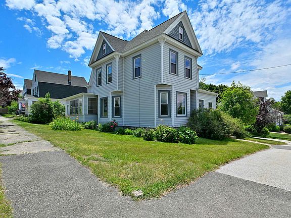 5th image of 455 Bridge Street