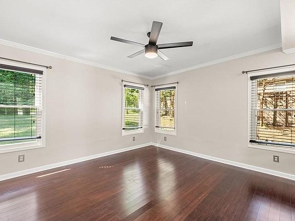 5th image of 491491 Morningside Dr