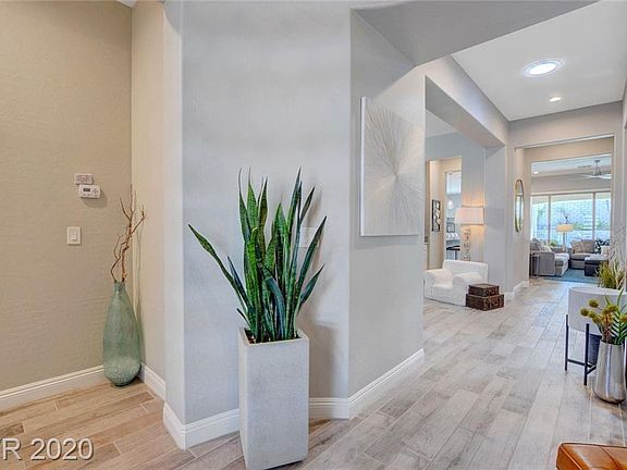 5th image of 11859 Tavema Ave