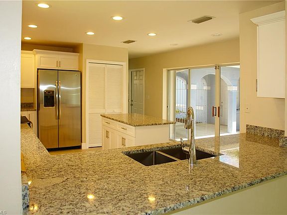 4th image of 3960 Sabal Springs Blvd