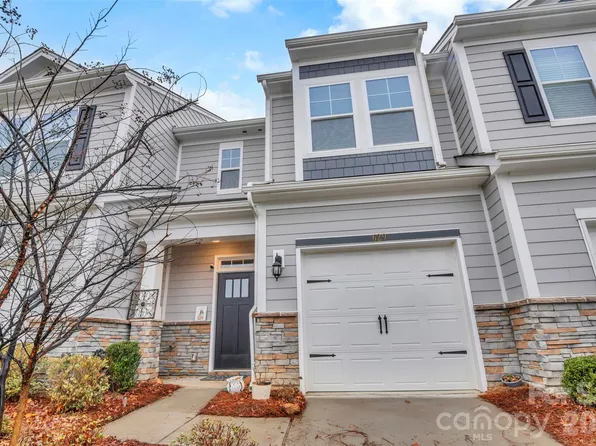 629 Cypress Glen Ln, Lake Wylie, SC 29710